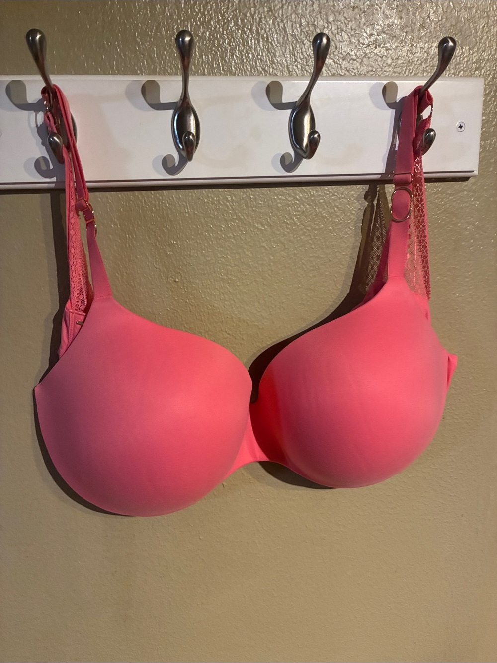 Victoria's Secret Coral Pink Molded T-Shirt Bra